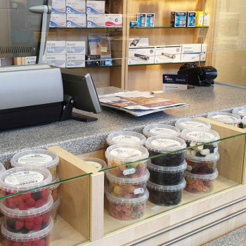 Hustenschutz mit durchreiche corona Glaserei Richter